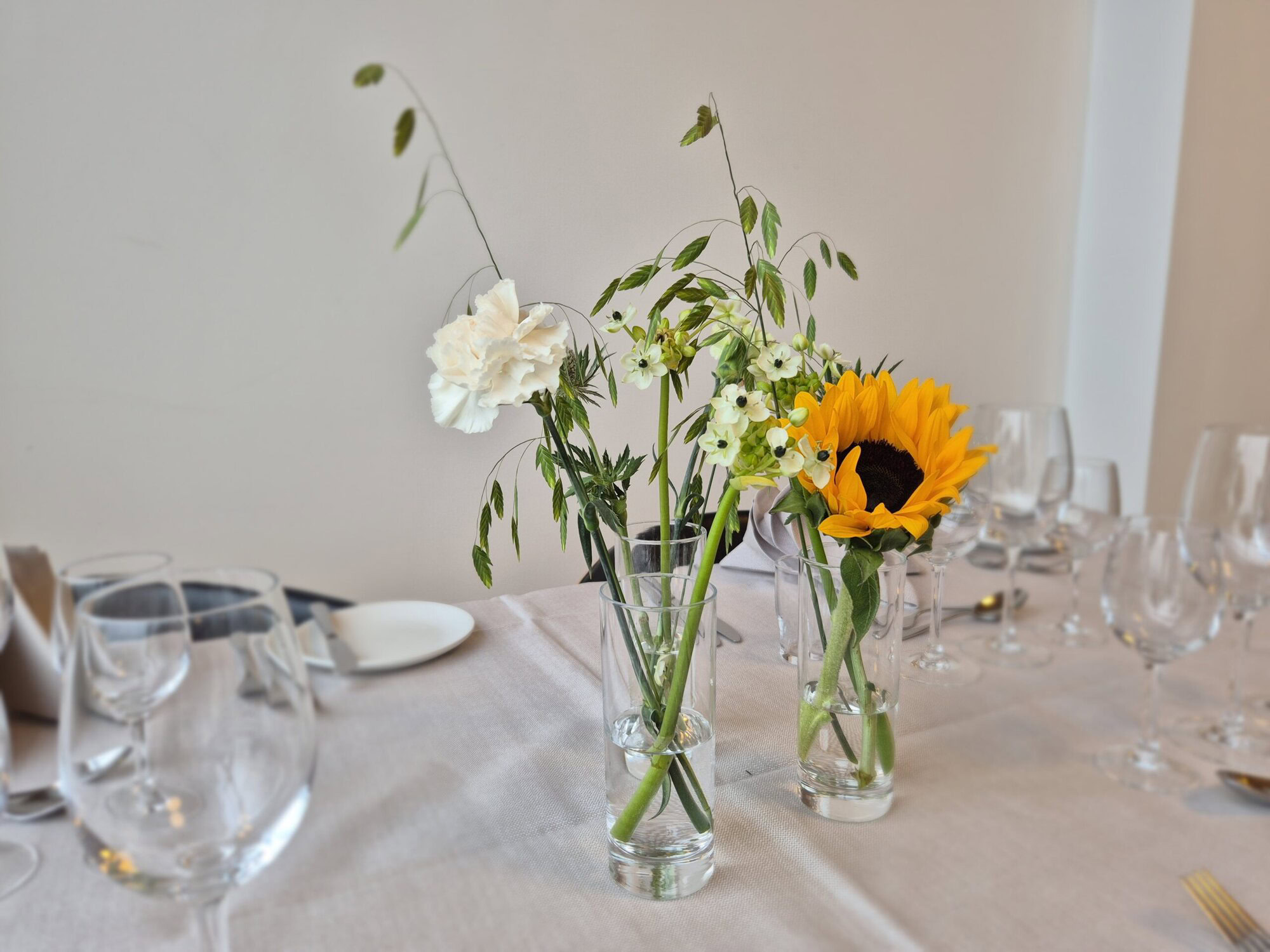 Blomsterdekorationer på Severin Kursuscenter i Middelfart på Fyn